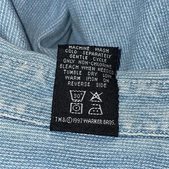 Vintage 90s Looney Tunes Button Down Shirt - Picture 5 of 6